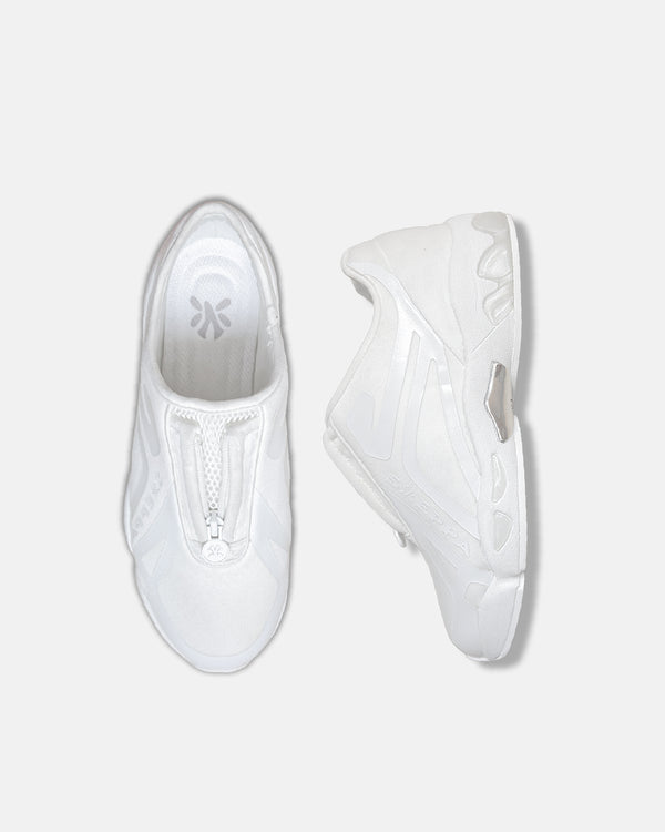 LA SXEPPA White shoe by SXEPPA, the pair shown top-down and in profile