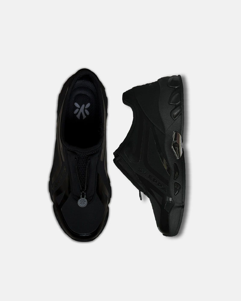 LA SXEPPA Black shoe by SXEPPA, the pair shown top-down and in profile