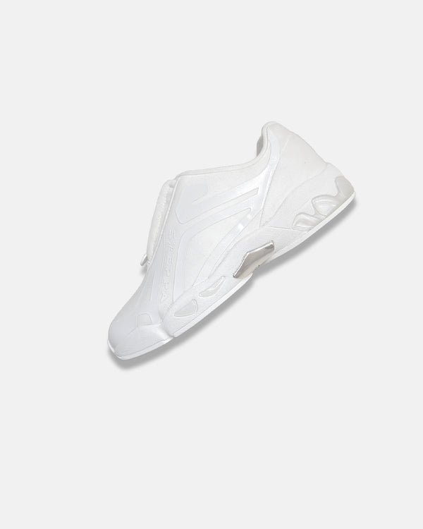 LA SXEPPA White shoe, three-quarter angle